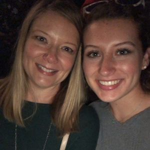 Meet your Posher, Holly